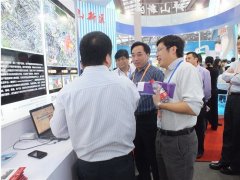 罗湖区领导视察第十三届高交会百纳九洲展台